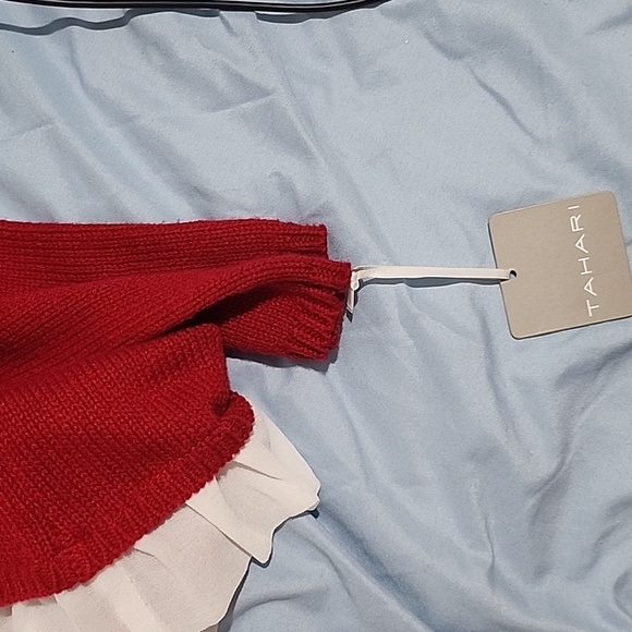 Unique dress with a tight.can be used for Christmas celebration. 5-6 year Olds. - Picture 2 of 3